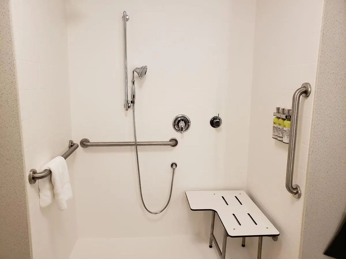 Holiday Inn Express & Suites - Savannah N - Port Wentworth By Ihg 3*,